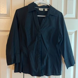 Size medium black 3/4 sleeve shirt